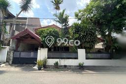 Siap Huni Hunian Elit 5 Kamar di Tebet Dekat ke Mana Saja Siap Huni Hunian Elit 5 Kamar di Tebet Dekat ke Mana Saja