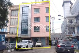 Unit Kantor disewakan di Tebet Jakarta Selatan dengan LT 177m2 / LB 725m2 Unit Kantor disewakan di Tebet Jakarta Selatan dengan LT 177m2 / LB 725m2