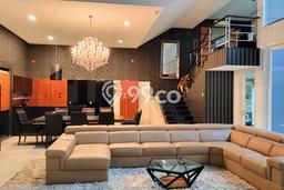 Rumah Elit LB 1000m2 Siap Huni Desain Elegan di Pantai Indah Kapuk, Jakarta Utara Rumah Elit LB 1000m2 Siap Huni Desain Elegan di Pantai Indah Kapuk, Jakarta Utara