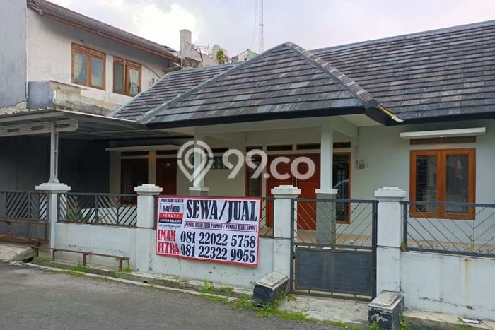 Rumah Elit LB 180m2 Siap Pakai Desain Elegan di Buah Batu, Bandung Rumah Elit LB 180m2 Siap Pakai Desain Elegan di Buah Batu, Bandung