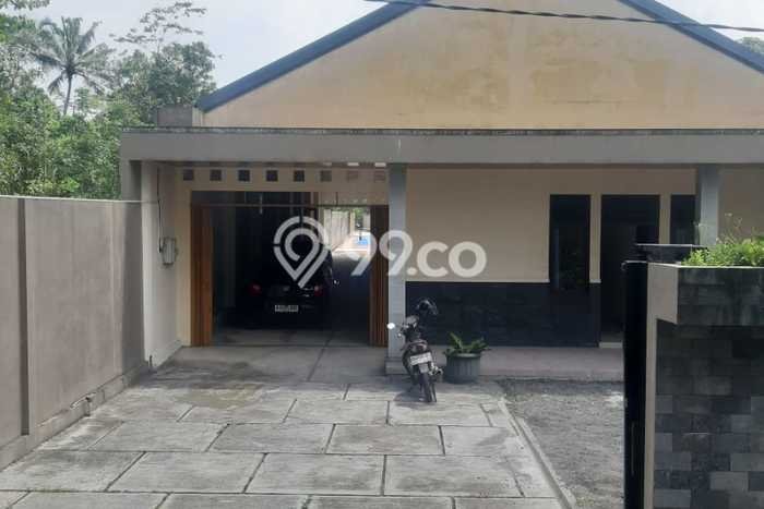 LOKASI TERBAIK! Vila Kawasan , Dimensi 1474m2m², Area Strategis dengan jalan bagus LOKASI TERBAIK! Vila Kawasan , Dimensi 1474m2m², Area Strategis dengan jalan bagus