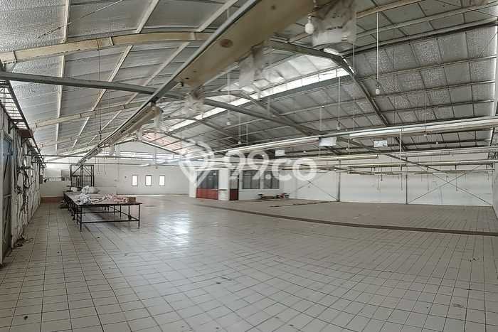 Disewakan Gudang di Kawasan Ramai Kopo Luas 2000m2 Disewakan Gudang di Kawasan Ramai Kopo Luas 2000m2