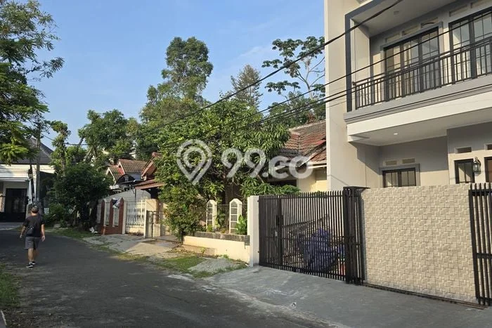 Rumah Elit Modern Tanpa Renovasi di BSD Griya Loka Tangerang Rumah Elit Modern Tanpa Renovasi di BSD Griya Loka Tangerang