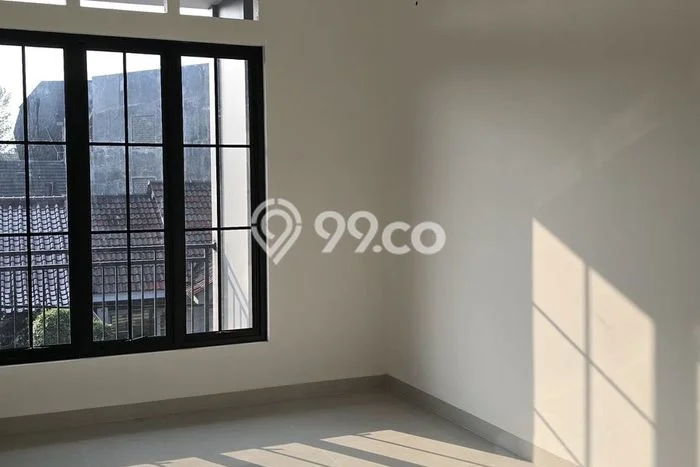 Rumah Elit Modern Tanpa Renovasi di BSD Griya Loka Tangerang Rumah Elit Modern Tanpa Renovasi di BSD Griya Loka Tangerang