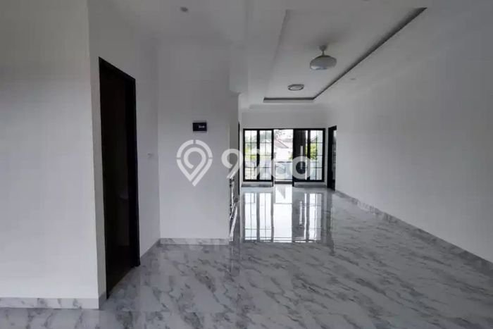 Hunian Super Mewah dengan Akses Paling Strategis di BSD Griya Loka, Tangerang Hunian Super Mewah dengan Akses Paling Strategis di BSD Griya Loka, Tangerang