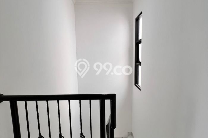 Rumah Minimalis 3 KT di BSD Griya Loka Tangerang Unfurnished Rumah Minimalis 3 KT di BSD Griya Loka Tangerang Unfurnished