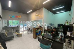 Dijual Komersial Area Komersial di , Luas 180m2m², Jalan Raya Dijual Komersial Area Komersial di , Luas 180m2m², Jalan Raya