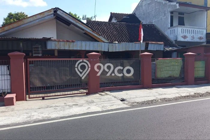 Tanah Dijual Lokasi Serengan, Surakarta dengan Luas Tanah 295m2 dan Status SHM Tanah Dijual Lokasi Serengan, Surakarta dengan Luas Tanah 295m2 dan Status SHM