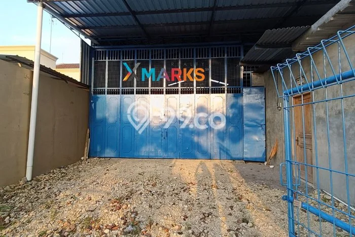 Unit Gudang disewakan di Grogol Solo dengan LT 300m2 / LB 207m2 Unit Gudang disewakan di Grogol Solo dengan LT 300m2 / LB 207m2