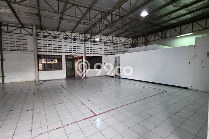 Disewakan Gudang di Pusat Kota Jakarta Barat Ramai Strategis Disewakan Gudang di Pusat Kota Jakarta Barat Ramai Strategis