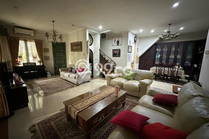 Hot Offer Hunian Premium Ideal dan Luas di Karang Tengah, Tangerang Hot Offer Hunian Premium Ideal dan Luas di Karang Tengah, Tangerang