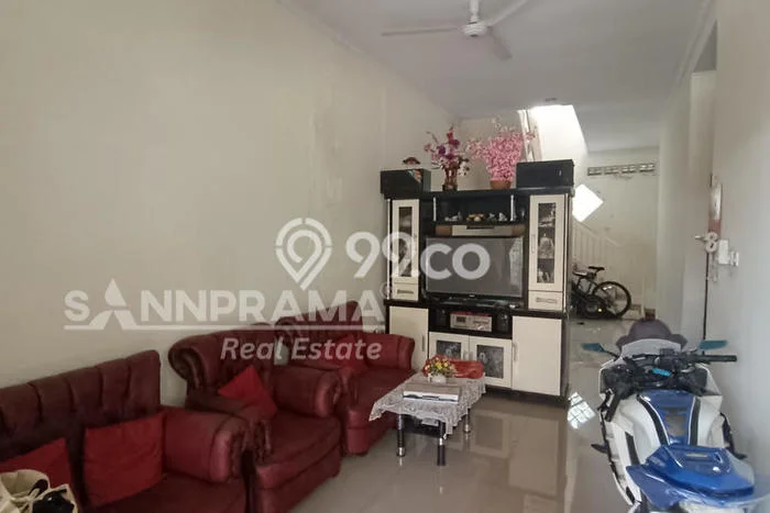 Hunian Cantik Minimalis Lb 120m2 di Pancoran Mas, Depok Hunian Cantik Minimalis Lb 120m2 di Pancoran Mas, Depok