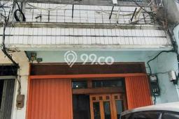 Unit Ruko Dijual di Jakarta Selatan LT 94m2 & LB 210m2 Unit Ruko Dijual di Jakarta Selatan LT 94m2 & LB 210m2