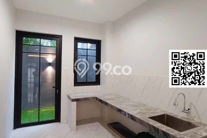 Jual Ruko Strategis di , Luas 200m2m², Mainroad, Kawasan Komersial Jual Ruko Strategis di , Luas 200m2m², Mainroad, Kawasan Komersial