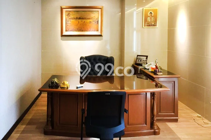 Ruko untuk disewa di Gambir punya LT 119m2 & LB 299m2 harga sewa kompetitif Ruko untuk disewa di Gambir punya LT 119m2 & LB 299m2 harga sewa kompetitif