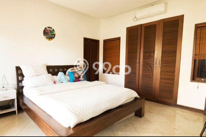 DIJUAL! Vila Kawasan , Luas 685m2m², Posisi Premium DIJUAL! Vila Kawasan , Luas 685m2m², Posisi Premium