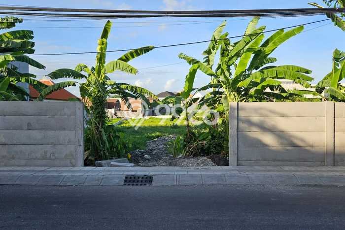 Tanah Kavling Dijual di canggu, Badung dengan Luas Tanah 2750m2 Tanah Kavling Dijual di canggu, Badung dengan Luas Tanah 2750m2