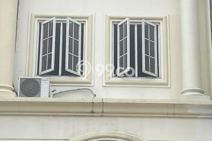 For Rent Ruko Strategis di Green Mansion, Luas 200m², Pusat Bisnis For Rent Ruko Strategis di Green Mansion, Luas 200m², Pusat Bisnis