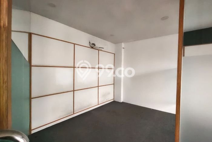 Gudang Dijual di Tangerang LT 297m2 & LB 252m2 Lokasi Terbaik! Gudang Dijual di Tangerang LT 297m2 & LB 252m2 Lokasi Terbaik!
