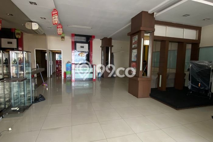 Ruko Dijual di Prime Area Jakarta Barat Luas 67m2 Ruko Dijual di Prime Area Jakarta Barat Luas 67m2