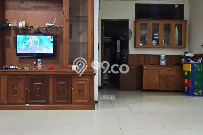 Jual Rumah Bagus Siap Huni LB 200m2 di Mulyorejo, Surabaya Jual Rumah Bagus Siap Huni LB 200m2 di Mulyorejo, Surabaya