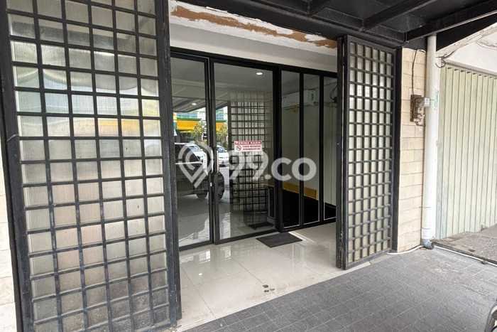 Ruko Dijual di Prime Area Surabaya Luas 235m2 Ruko Dijual di Prime Area Surabaya Luas 235m2
