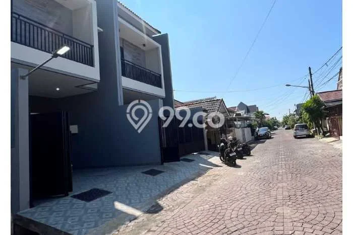Hunian Cantik Minimalis Lb 150m2 di Rungkut, Surabaya Hunian Cantik Minimalis Lb 150m2 di Rungkut, Surabaya