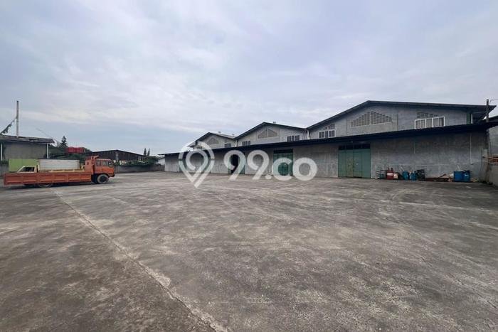 Gudang untuk Disewa di Pusat Tangerang Luas Bangunan 15732m2 Gudang untuk Disewa di Pusat Tangerang Luas Bangunan 15732m2