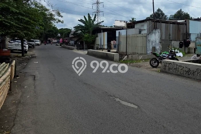 Gudang Dijual di Prime Area Jakarta Barat Luas 200m2 Gudang Dijual di Prime Area Jakarta Barat Luas 200m2