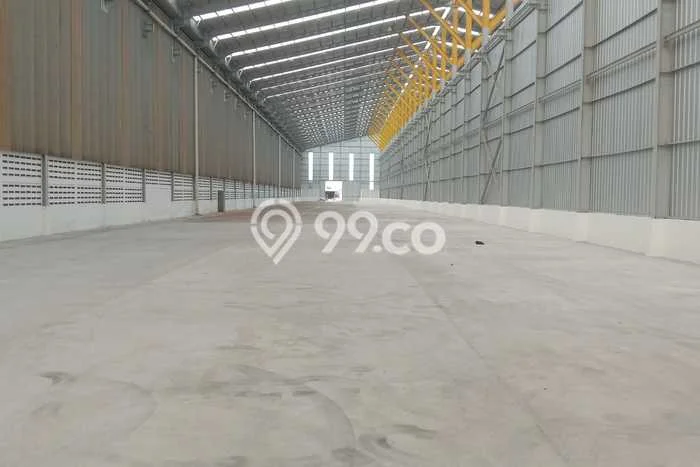Gudang disewakan lokasi strategis Sepatan Tangerang 3360m2 Gudang disewakan lokasi strategis Sepatan Tangerang 3360m2