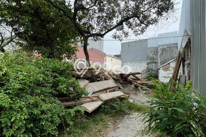 Lahan Strategis di Menteng Dijual dengan Luas 321m2 Lahan Strategis di Menteng Dijual dengan Luas 321m2