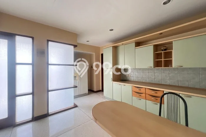 Sewa Rumah Modern di Menteng Harga Rp 650 Juta/ Tahun Sewa Rumah Modern di Menteng Harga Rp 650 Juta/ Tahun