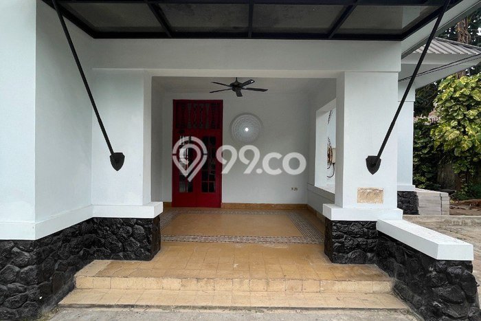 Disewakan Rumah Modern di Menteng Harga Rp 1 Miliar/ Tahun Disewakan Rumah Modern di Menteng Harga Rp 1 Miliar/ Tahun