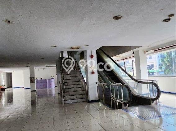 Kantor Bagus Dijual LB 3425m2 Lokasi Strategis Jakarta Pusat Area Cocok untuk Bisnis Kantor Bagus Dijual LB 3425m2 Lokasi Strategis Jakarta Pusat Area Cocok untuk Bisnis