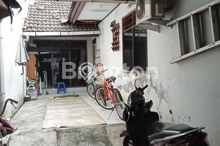 Jarang Ada! Tanah di Beji Punya Luas 300m2 SHM Jarang Ada! Tanah di Beji Punya Luas 300m2 SHM