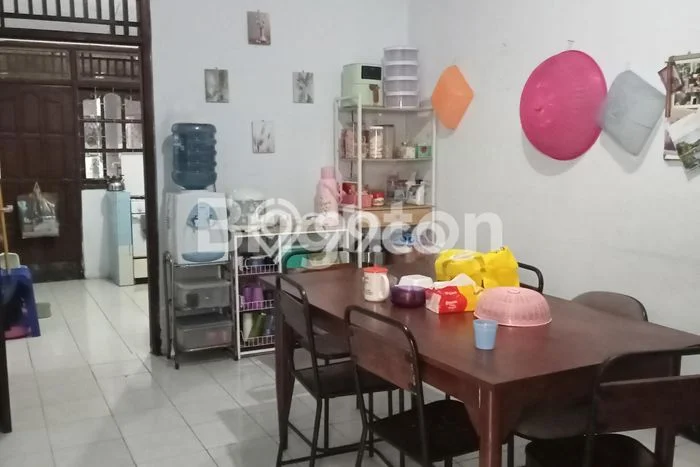 Jarang Ada! Tanah di Beji Punya Luas 300m2 SHM Jarang Ada! Tanah di Beji Punya Luas 300m2 SHM