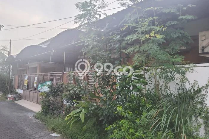 Rumah Minimalis 4 KT di Surabaya Kota Surabaya Rumah Minimalis 4 KT di Surabaya Kota Surabaya