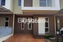 For Sale Hunian Rumah Terawat 2 Kamar di Gading Serpong, Tangerang For Sale Hunian Rumah Terawat 2 Kamar di Gading Serpong, Tangerang