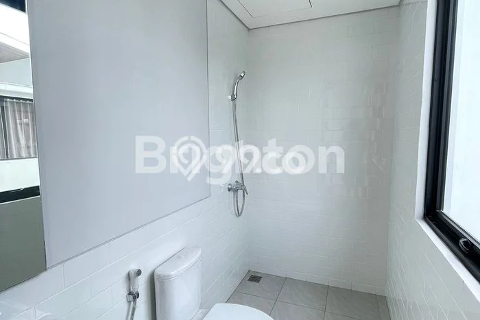 Rumah Strategis Modern Lb 88m2 di Kelapa Dua, Tangerang Rumah Strategis Modern Lb 88m2 di Kelapa Dua, Tangerang