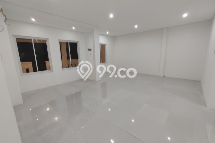 Jual Rumah Luas Megah Dengan View Cantik di Villa Melati Mas, Tangerang Selatan Jual Rumah Luas Megah Dengan View Cantik di Villa Melati Mas, Tangerang Selatan