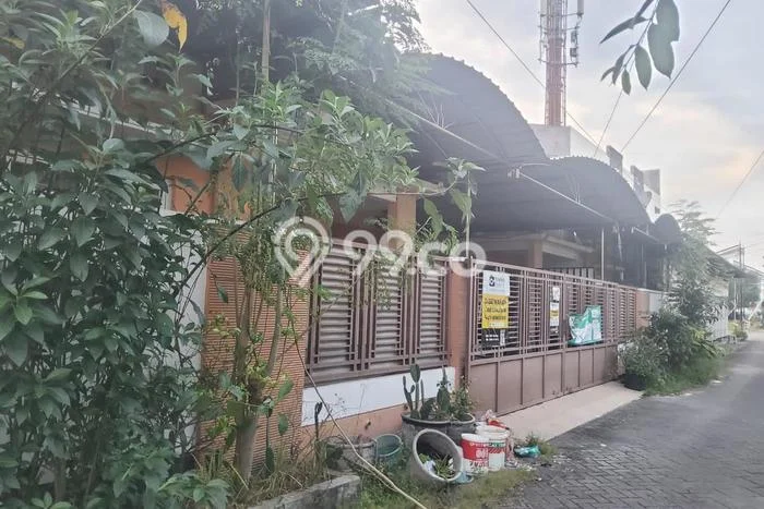 Rumah Minimalis 4 KT di Surabaya Kota Surabaya Rumah Minimalis 4 KT di Surabaya Kota Surabaya