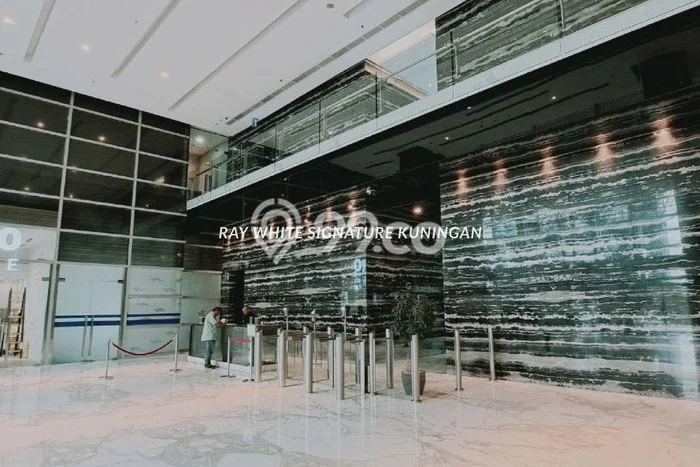 Unit Kantor Dijual di Jakarta Selatan LT 1m2 & LB 143m2 Unit Kantor Dijual di Jakarta Selatan LT 1m2 & LB 143m2