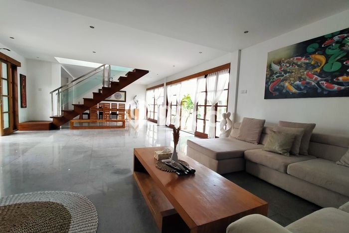 For Sale Hunian Elegan Cozy di Badung For Sale Hunian Elegan Cozy di Badung