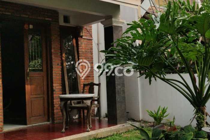 Rumah Mewah Dijual LT 240m2 di BSD, Tangerang Selatan Rumah Mewah Dijual LT 240m2 di BSD, Tangerang Selatan