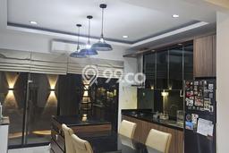 Jual Rumah Luas Elegan Dengan View Eksklusif di Green Lake City, Jakarta Barat Jual Rumah Luas Elegan Dengan View Eksklusif di Green Lake City, Jakarta Barat