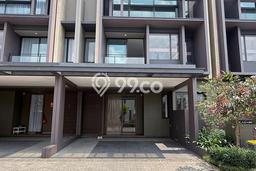 Ready to Use! Premium House LT 136m2 Desain Modern di BSD City Ready to Use! Premium House LT 136m2 Desain Modern di BSD City