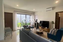 Jual Rumah Mewah Megah Dengan View Cantik di BSD City, Tangerang Jual Rumah Mewah Megah Dengan View Cantik di BSD City, Tangerang