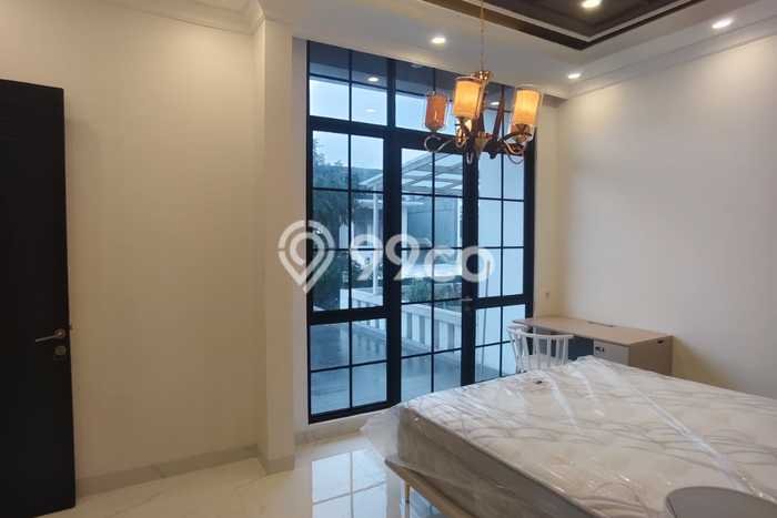 Jual Rumah Luas Megah Dengan View Eksklusif di BSD City, Tangerang Jual Rumah Luas Megah Dengan View Eksklusif di BSD City, Tangerang