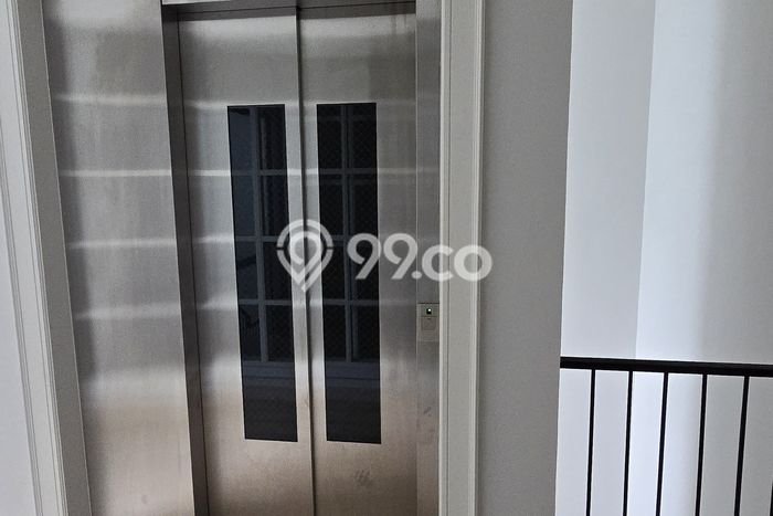 Dijual Rumah Mewah Elegan Dengan View Eksklusif di Alam Sutera, Tangerang Dijual Rumah Mewah Elegan Dengan View Eksklusif di Alam Sutera, Tangerang
