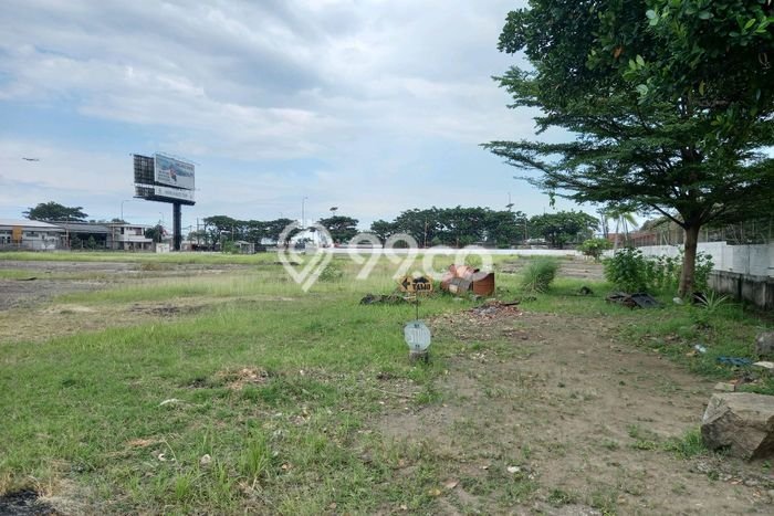 Tanah Disewa Strategis di Jakarta Barat Luas 8300m2 Tanah Disewa Strategis di Jakarta Barat Luas 8300m2